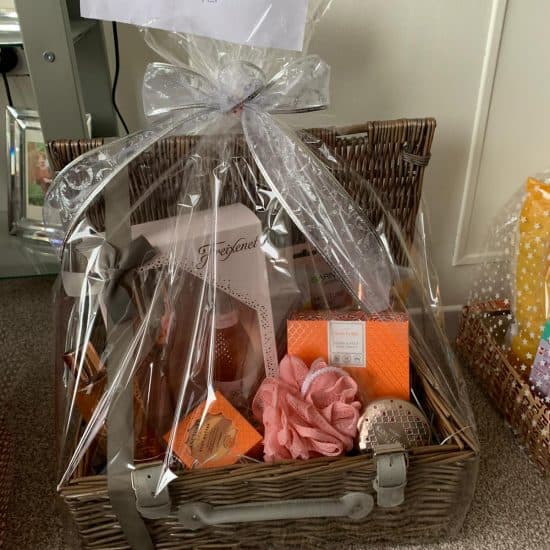 Pamper Hamper 550x550